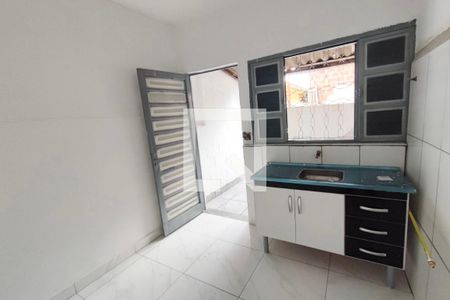 Casa para alugar com 40m², 1 quarto e 1 vaga Casa para alugar com 40m², 1 quarto e 1 vagaCozinha