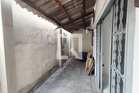 Casa para alugar com 40m², 1 quarto e 1 vaga Casa para alugar com 40m², 1 quarto e 1 vagaQuintal