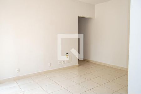 Sala de apartamento para alugar com 2 quartos, 63m² em Setor Goiânia 2, Goiânia