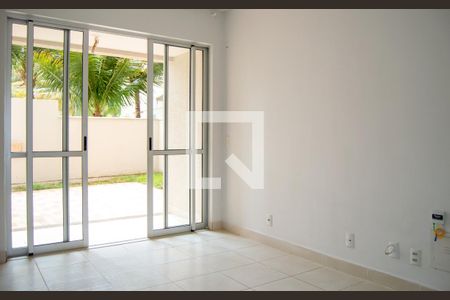 Sala de apartamento para alugar com 2 quartos, 63m² em Setor Goiânia 2, Goiânia