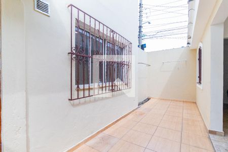 Quintal de casa à venda com 3 quartos, 140m² em Vila do Castelo, São Paulo