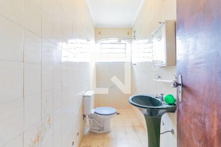 Banheiro 2 de casa à venda com 3 quartos, 140m² em Vila do Castelo, São Paulo
