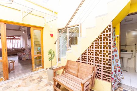 Casa à venda com 90m², 2 quartos e 2 vagasÁrea Externa