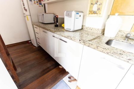 Casa à venda com 90m², 2 quartos e 2 vagasCozinha 