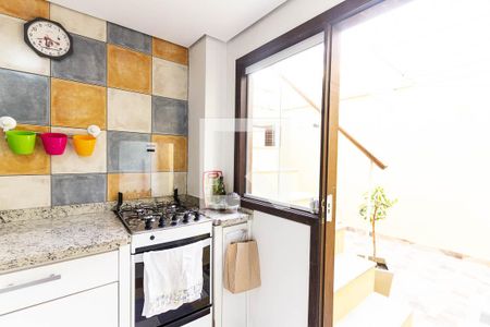 Casa à venda com 90m², 2 quartos e 2 vagasCozinha 