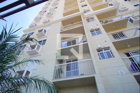 Apartamento para alugar com 68m², 2 quartos e 1 vagaÁrea comum