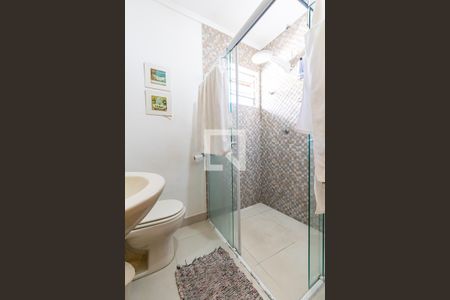 Casa à venda com 130m², 2 quartos e 2 vagas Casa à venda com 130m², 2 quartos e 2 vagasBanheiro