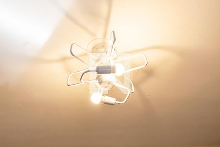 Casa à venda com 130m², 2 quartos e 2 vagas Casa à venda com 130m², 2 quartos e 2 vagasQuarto