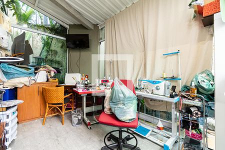 Casa à venda com 130m², 2 quartos e 2 vagas Casa à venda com 130m², 2 quartos e 2 vagasQuarto de Serviço