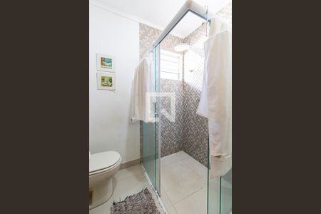 Casa à venda com 130m², 2 quartos e 2 vagas Casa à venda com 130m², 2 quartos e 2 vagasBanheiro