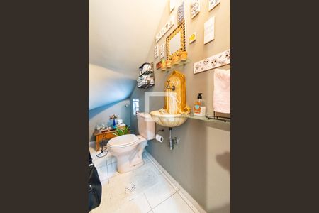 Casa à venda com 130m², 2 quartos e 2 vagas Casa à venda com 130m², 2 quartos e 2 vagasLavabo