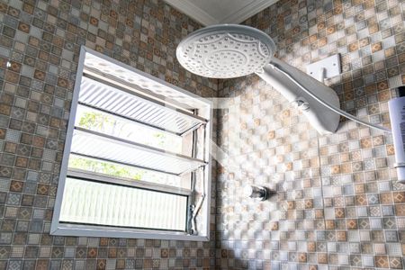 Casa à venda com 130m², 2 quartos e 2 vagas Casa à venda com 130m², 2 quartos e 2 vagasBanheiro