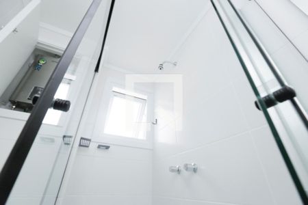 Banheiro de apartamento para alugar com 1 quarto, 30m² em Farroupilha, Porto Alegre