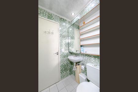 Banheiro de apartamento para alugar com 2 quartos, 56m² em Brás, São Paulo