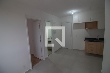 Sala/Cozinha de apartamento para alugar com 2 quartos, 33m² em Santo Amaro, São Paulo