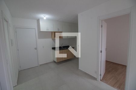 Sala/Cozinha de apartamento para alugar com 2 quartos, 33m² em Santo Amaro, São Paulo