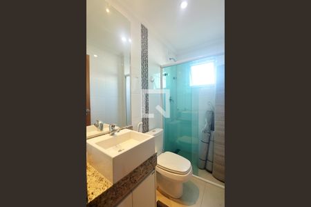 Apartamento à venda com 67m², 2 quartos e 2 vagasBanheiro Social