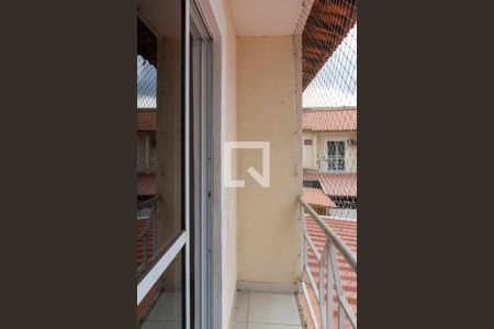 Casa de condomínio para alugar com 66m², 2 quartos e 1 vaga Casa de condomínio para alugar com 66m², 2 quartos e 1 vagaVaranda