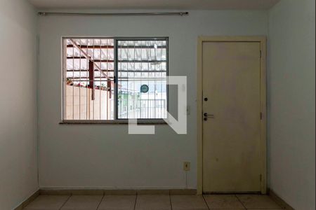 Casa de condomínio para alugar com 66m², 2 quartos e 1 vaga Casa de condomínio para alugar com 66m², 2 quartos e 1 vagaSala