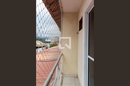 Casa de condomínio para alugar com 66m², 2 quartos e 1 vaga Casa de condomínio para alugar com 66m², 2 quartos e 1 vagaVaranda