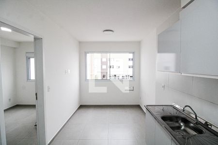 Sala/Cozinha de apartamento para alugar com 1 quarto, 25m² em Vila Butantã, São Paulo