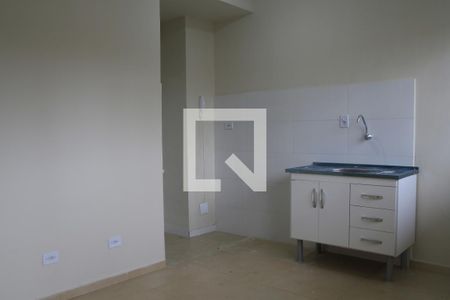 Sala/Cozinha de apartamento à venda com 2 quartos, 34m² em Vila Carmosina, São Paulo
