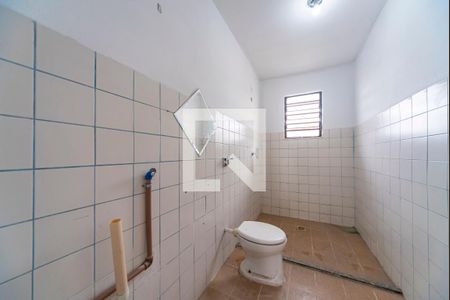 Banheiro  de kitnet/studio para alugar com 1 quarto, 55m² em Jardim Ocara, Santo André