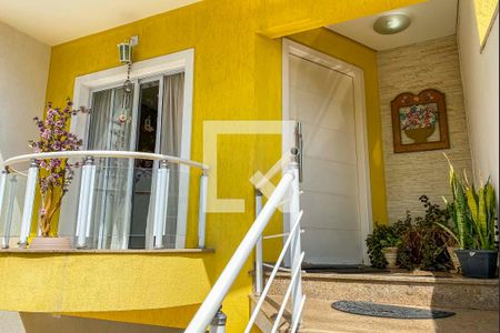 Casa à venda com 275m², 3 quartos e 5 vagas Casa à venda com 275m², 3 quartos e 5 vagasEntrada