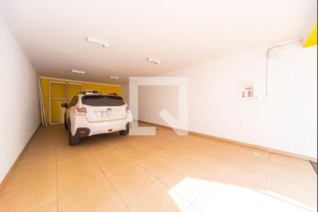 Casa à venda com 275m², 3 quartos e 5 vagas Casa à venda com 275m², 3 quartos e 5 vagasGaragem