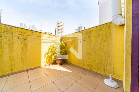 Casa à venda com 275m², 3 quartos e 5 vagas Casa à venda com 275m², 3 quartos e 5 vagasQuintal Fundos