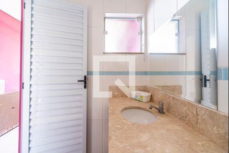 Casa à venda com 275m², 3 quartos e 5 vagas Casa à venda com 275m², 3 quartos e 5 vagasBanheiro de Serviço