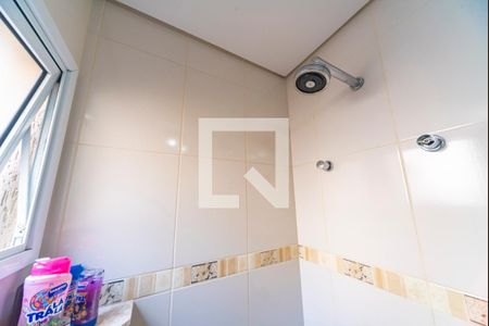 Casa à venda com 275m², 3 quartos e 5 vagas Casa à venda com 275m², 3 quartos e 5 vagasChuveiro