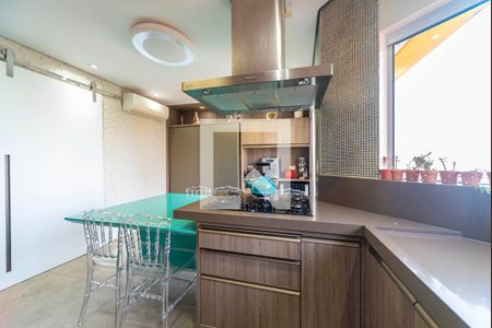 Casa à venda com 275m², 3 quartos e 5 vagas Casa à venda com 275m², 3 quartos e 5 vagasCozinha