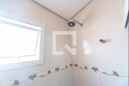 Casa à venda com 275m², 3 quartos e 5 vagas Casa à venda com 275m², 3 quartos e 5 vagasChuveiro