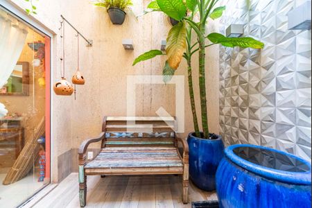 Casa à venda com 275m², 3 quartos e 5 vagas Casa à venda com 275m², 3 quartos e 5 vagasJardim de Inverno