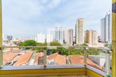 Casa à venda com 275m², 3 quartos e 5 vagas Casa à venda com 275m², 3 quartos e 5 vagasVaranda do Quarto 3