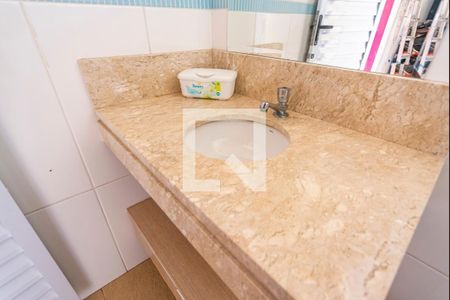 Casa à venda com 275m², 3 quartos e 5 vagas Casa à venda com 275m², 3 quartos e 5 vagasPia