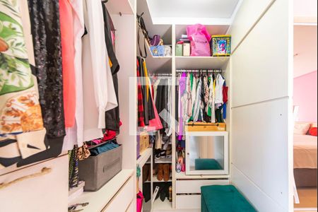 Casa à venda com 275m², 3 quartos e 5 vagas Casa à venda com 275m², 3 quartos e 5 vagasCloset do Quarto 1