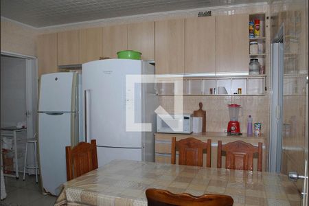 Casa à venda com 170m², 3 quartos e 2 vagasCozinha