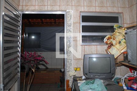 Casa à venda com 170m², 3 quartos e 2 vagasBanheiro 3