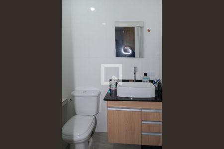 Casa à venda com 170m², 3 quartos e 2 vagasBanheiro 1