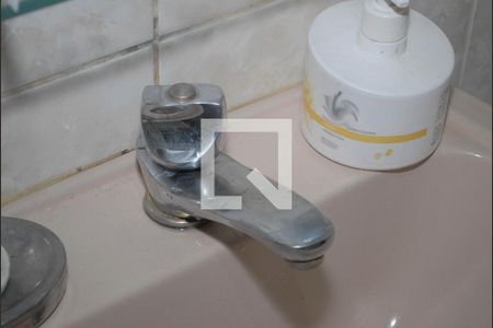 Casa à venda com 170m², 3 quartos e 2 vagasBanheiro 2