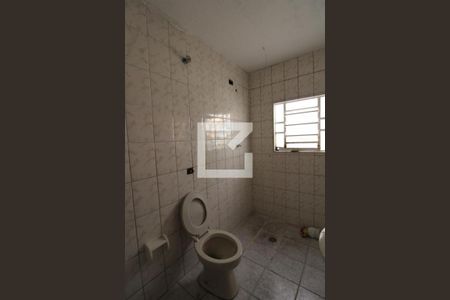 Banheiro de casa para alugar com 1 quarto, 70m² em Jardim Tiete, São Paulo