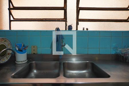 Casa à venda com 411m², 6 quartos e 6 vagasCozinha 1