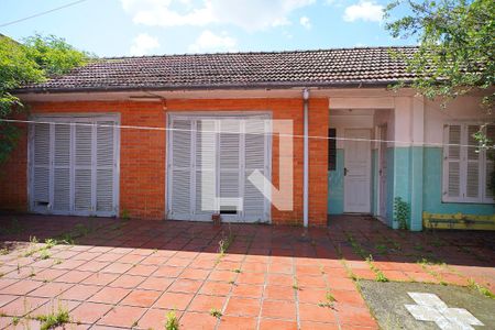 Casa à venda com 411m², 6 quartos e 6 vagasQuarto 2 - Vista