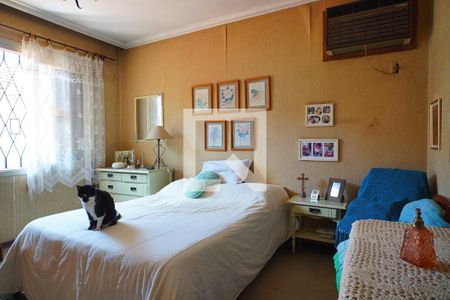 Quarto 2 de casa à venda com 6 quartos, 411m² em Jardim Lindóia, Porto Alegre