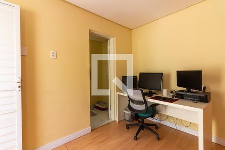 Casa à venda com 160m², 5 quartos e 2 vagasSuíte 3