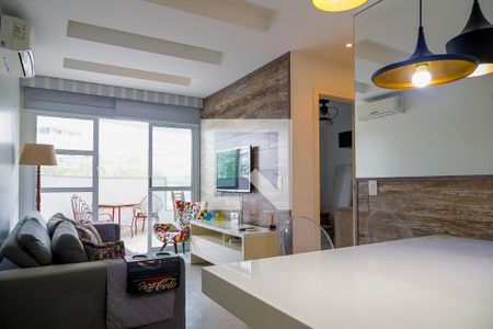 Sala de apartamento para alugar com 2 quartos, 79m² em Recreio dos Bandeirantes, Rio de Janeiro