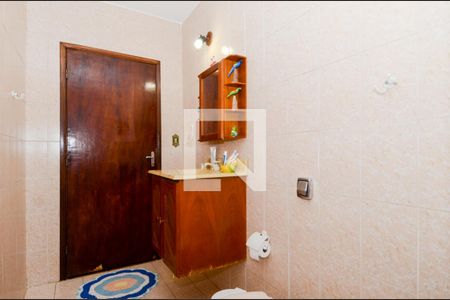 Casa à venda com 220m², 3 quartos e 2 vagasBanheiro Social