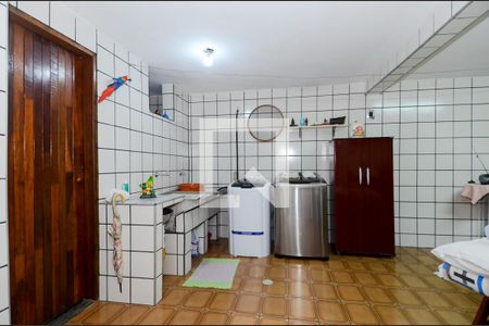 Casa à venda com 220m², 3 quartos e 2 vagasÁrea de Serviço